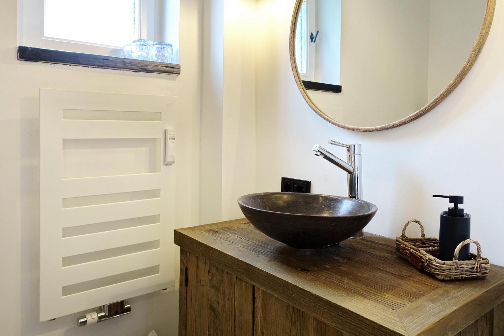 Apartment Friesische Str 25a - Whg 4 *