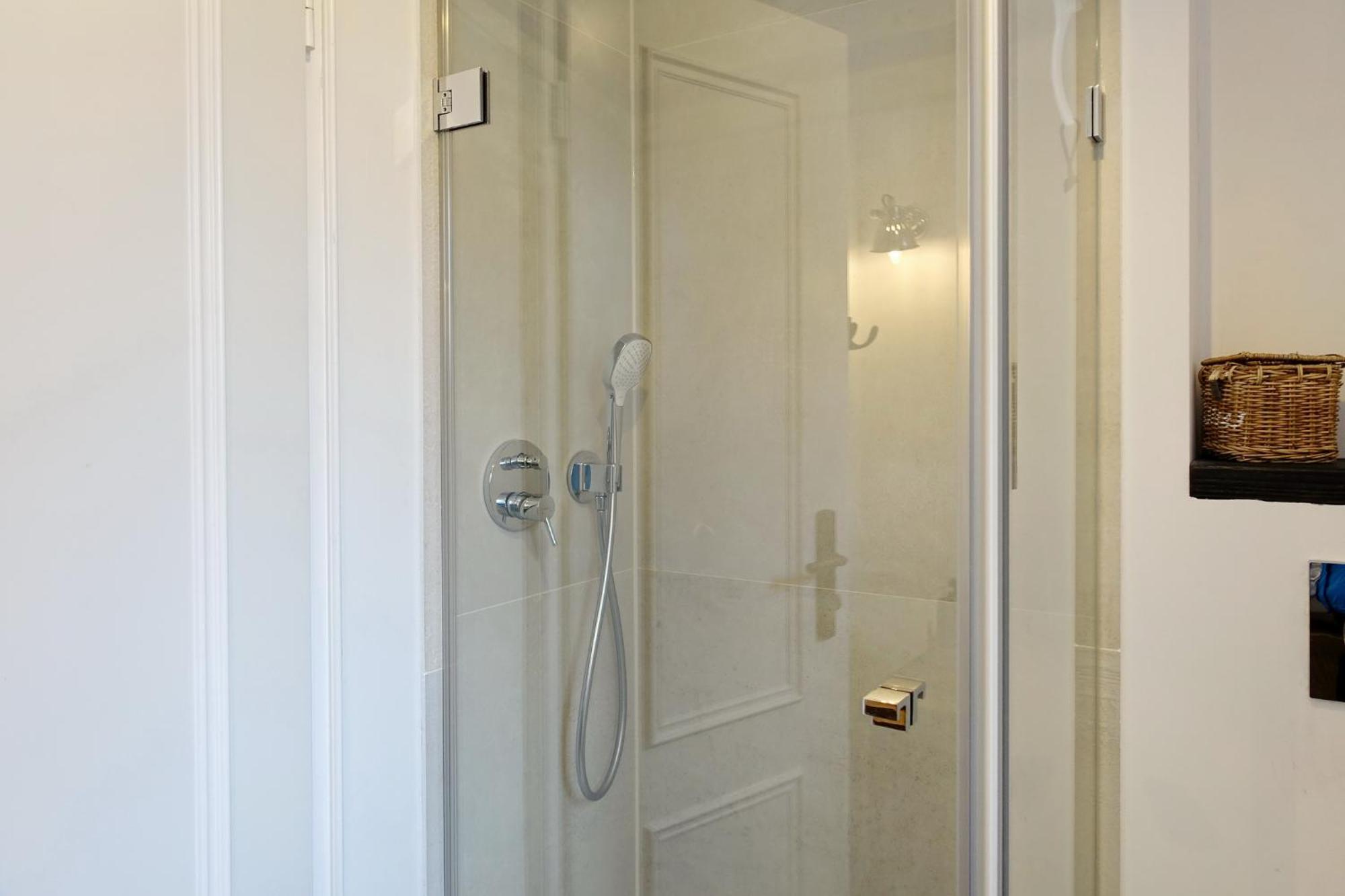 Friesische Str 25a - Whg 4 *