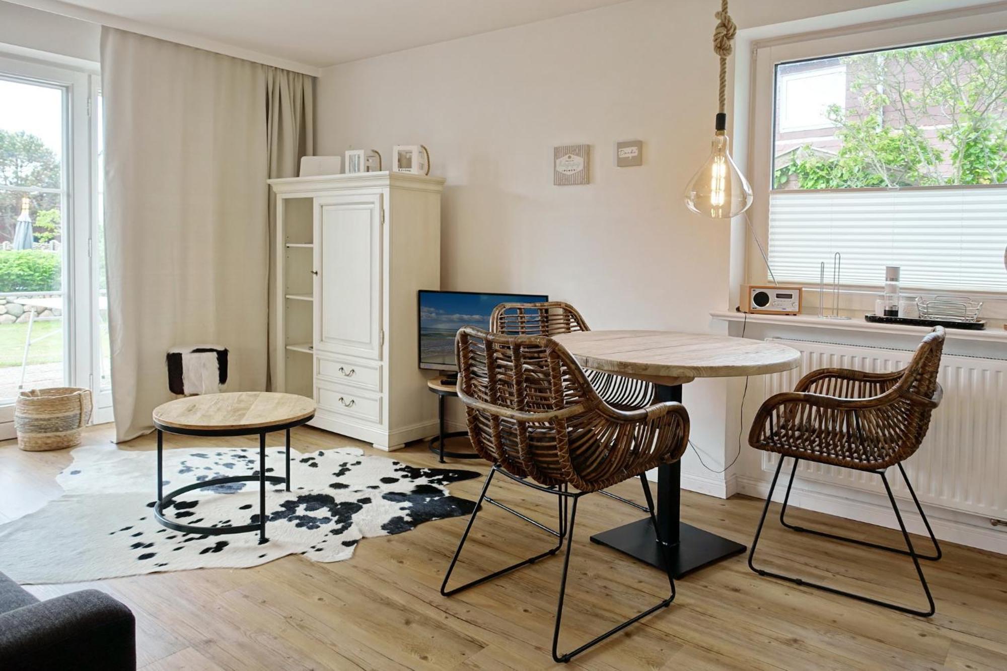 Apartment Friesische Str 25a - Whg 4 *